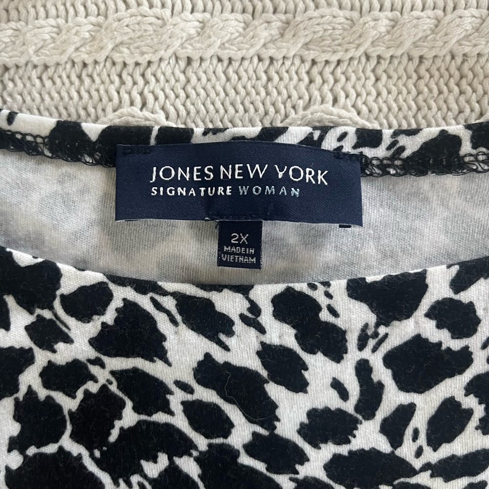 Jones New York Signature Stylish Black and White Leopard Print Women's Top 2X - Picture 2 of 13